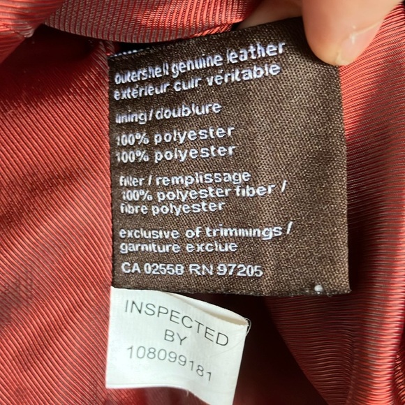 Danier Leather Moto Jacket Fitted Silhouette with removable quilted lining - Picture 7 of 8